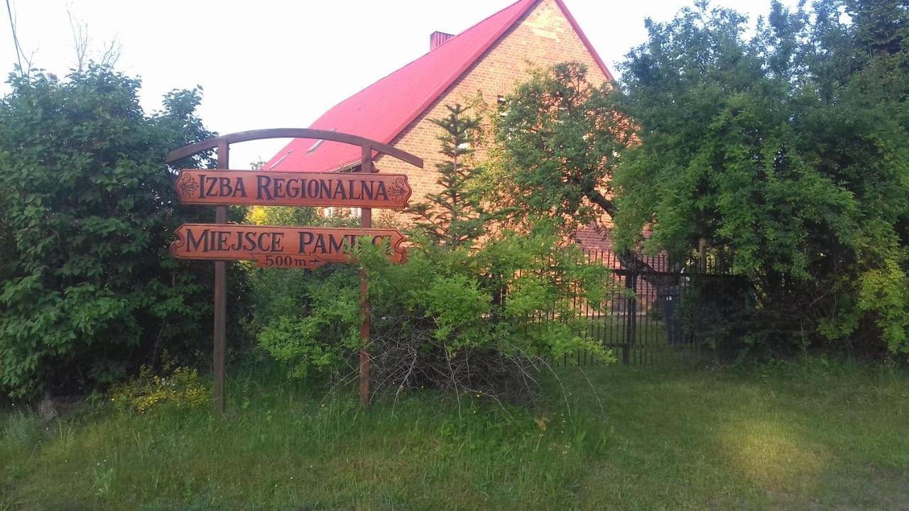 Izdebka W Zaciszu Bed & Breakfast Czarna Dabrowka Exterior photo